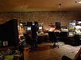 The hybrid studio